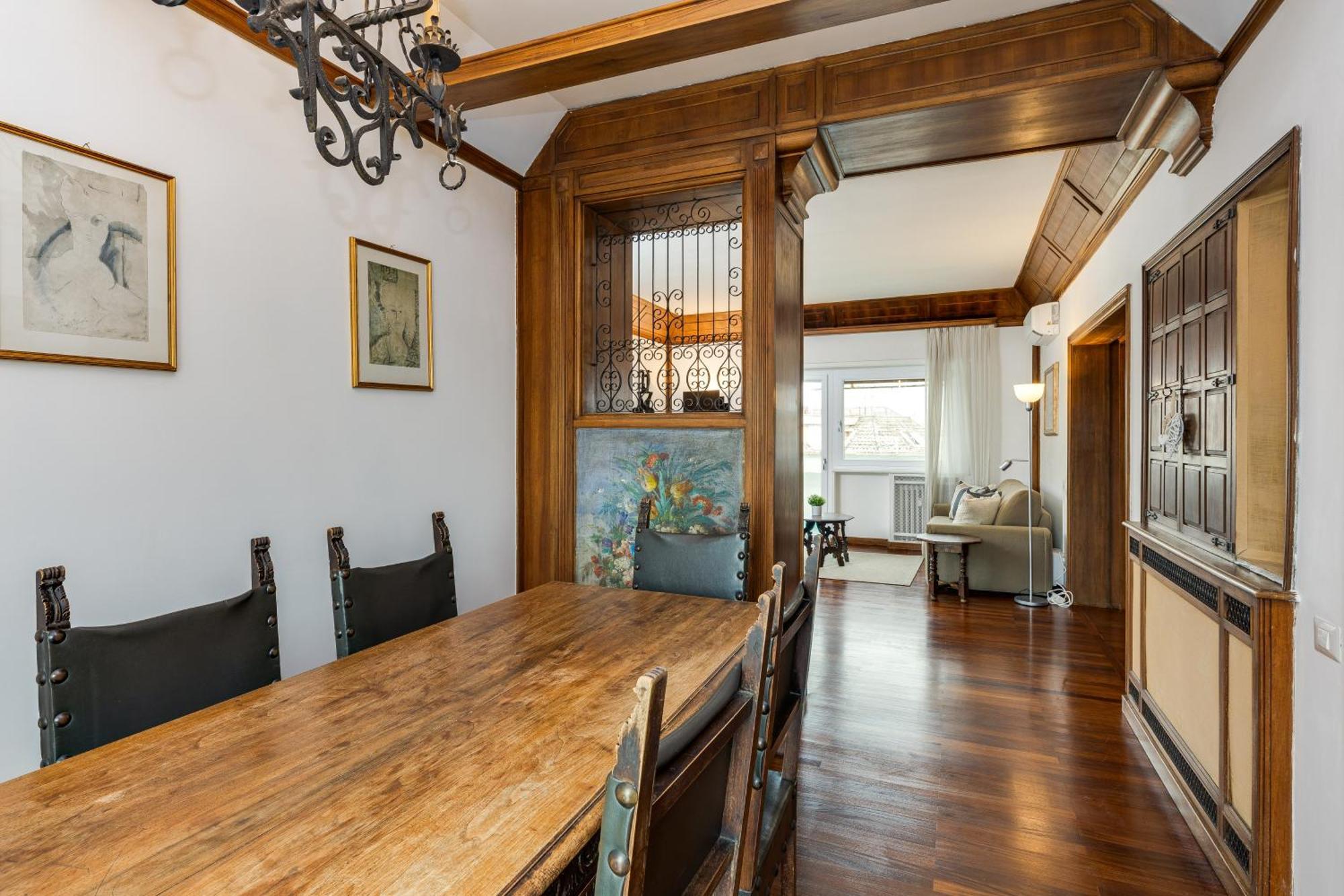 Appartement Elegante 130mq In Stile Classico